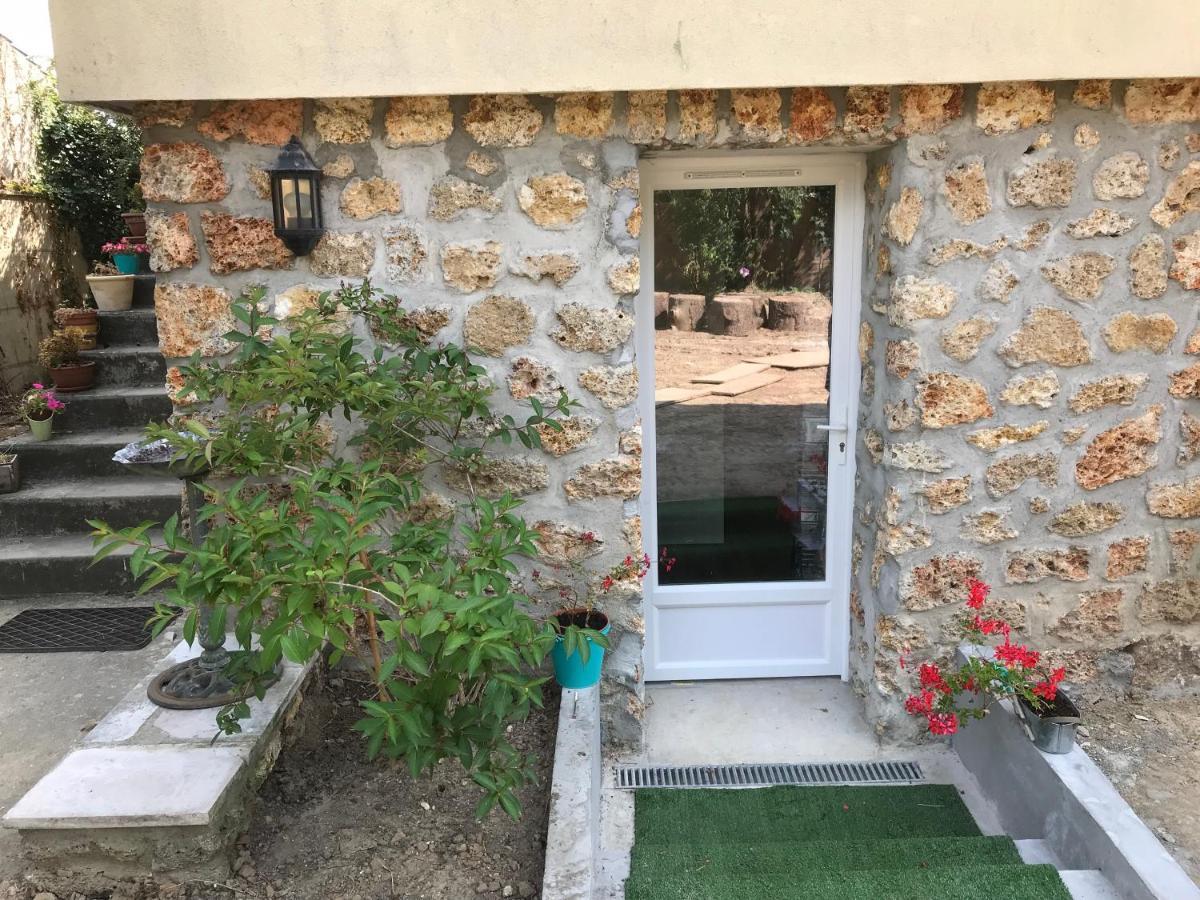 Studios De L'Etang Du Perray Le Perray-en-Yvelines Bilik gambar